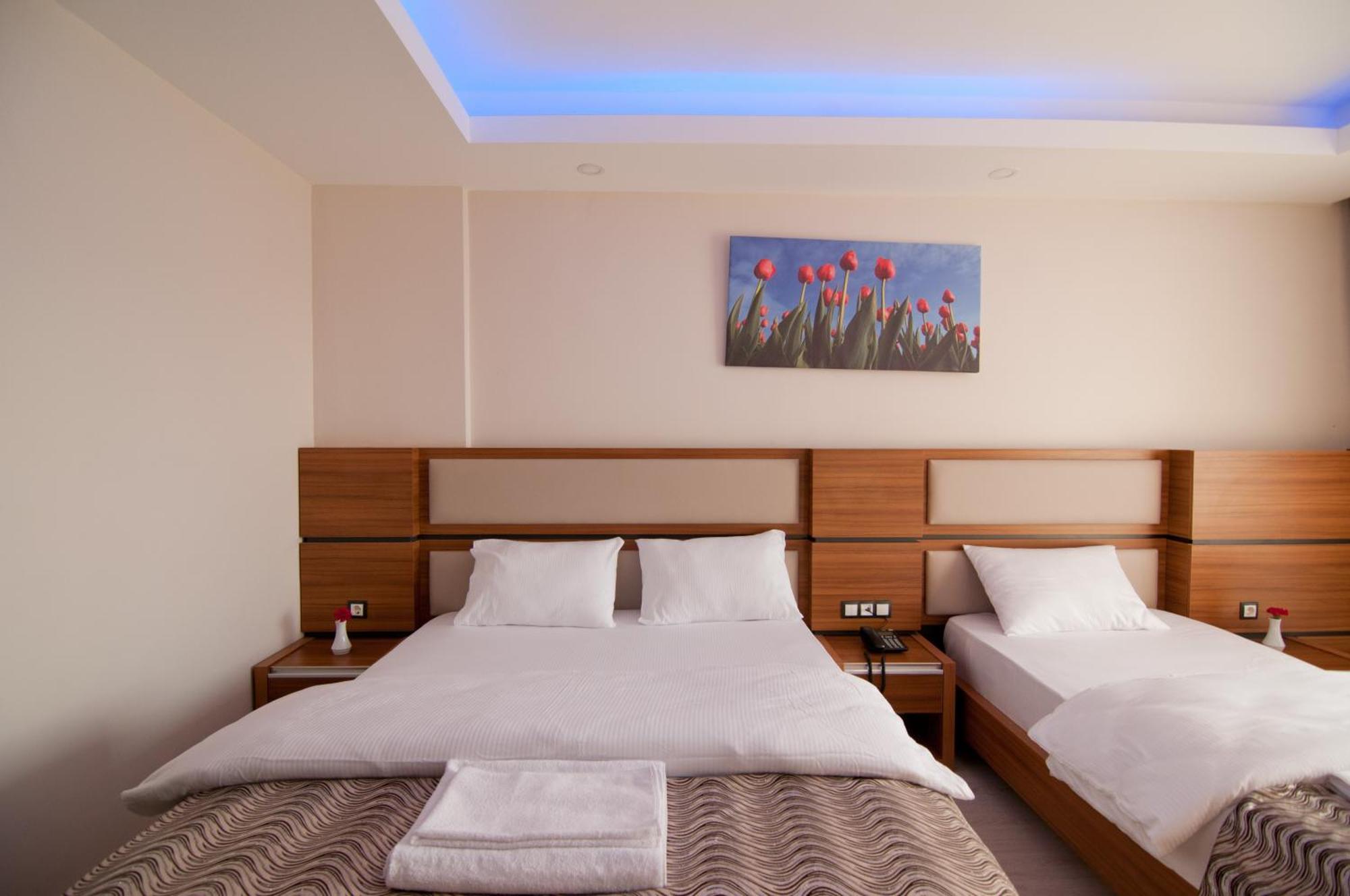 Mus Grand Hotel Екстер'єр фото