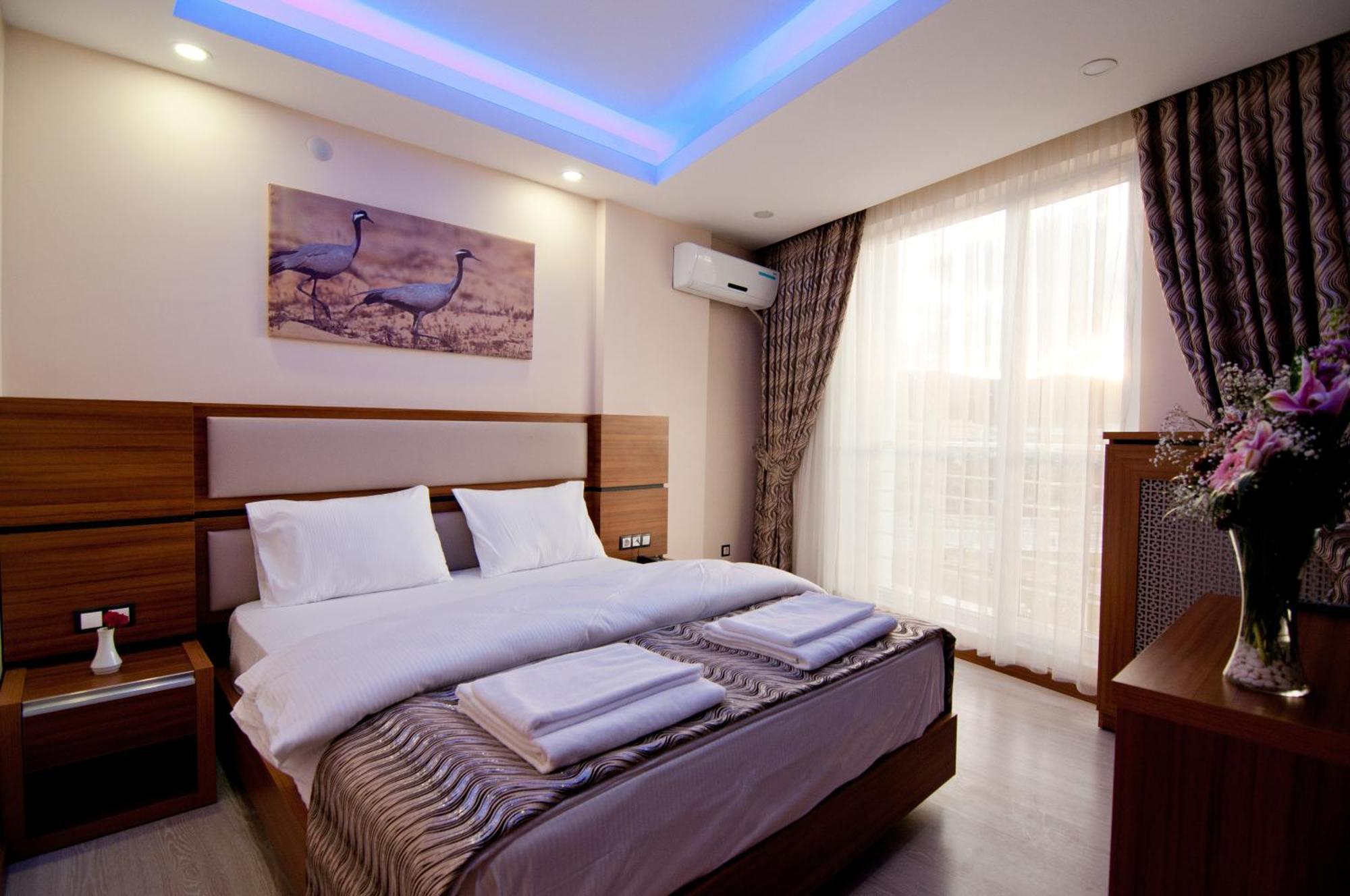 Mus Grand Hotel Екстер'єр фото